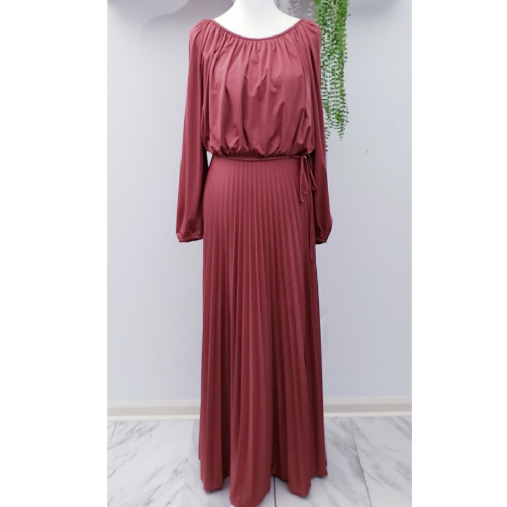 Vintage Maxi Pleated Cold Shoulder Dress